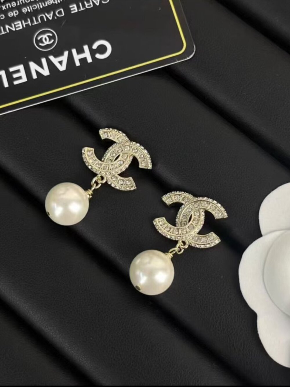 Chanel Classic CC Logo Pearl Stud Earrings - Picture 1 of 7